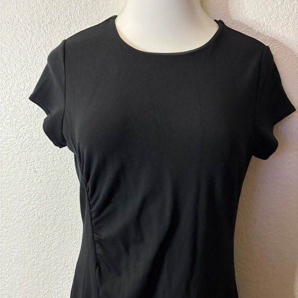 🆕LOFT Black Sheath Ruched Flounce Crew Neck Short Sleeve Mini Dress 10🆕 - Picture 9 of 14